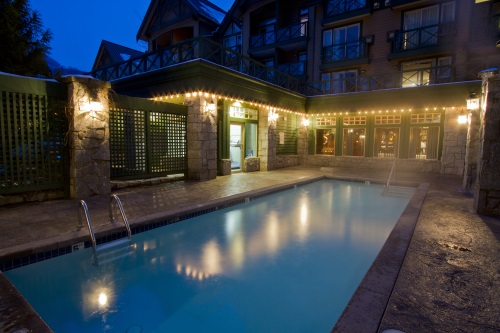 Pinnacle International Hotel Whistler zwembad